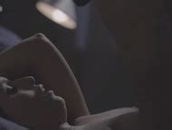 Naked Luiza Andrade in O Negócio