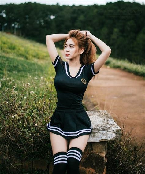 Nữ sinh Sài Gòn được mệnh danh hot girl vòng eo 58 Gương mặt trẻ ZNEWS VN