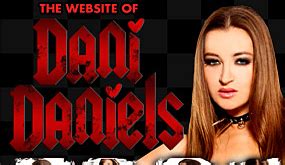 Dani Daniels In Dani Daniels Fingers Her Tight Wet Pussy DaniDaniels Txxx