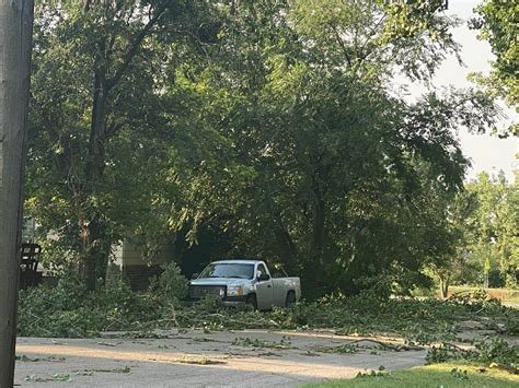 Storms with hurricane force winds hit SD Saturday - KBHB News