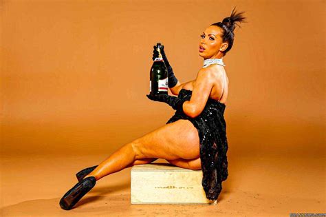 Nikki Benz Break The Internet Porn Pic