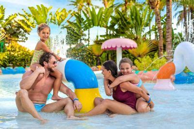 Radio Sanca Web Tv Outubro M Gico No Hot Beach Ol Mpia Resorts Presenteiam Crian As