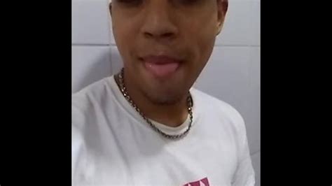 SEGUIMOS EN EL CENTRO COMERCIAL MASTURBANDO LENTAMENTE Pornhub Gay