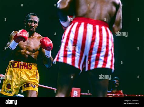 Sugar Ray Leonard Vs Thomas Hearns Fight To A Draw In The War For The Wbc And Wbo Super