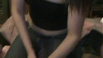 montreal primero trabajando con el pie y masturbación con la mano XVIDEOS