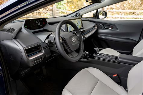 Toyota Prius 2025 ganha versão Nightshade: fotos, preços e detalhes - EUA