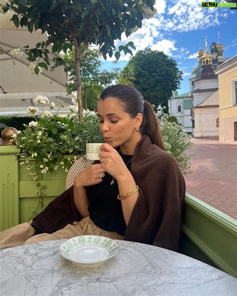 Mila Syvatska Wiki, Biography, Age, Gallery, Spouse and more