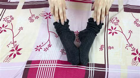 Girl In Gray Long Socks On Her Legs Caresses Herself In Bed Teen Teen Porn Xhamster