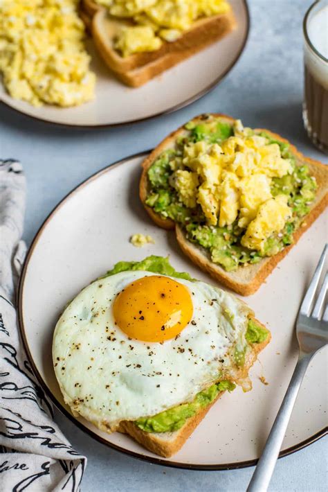 Smashed Avocado Toast With Eggs Simmer To Slimmer