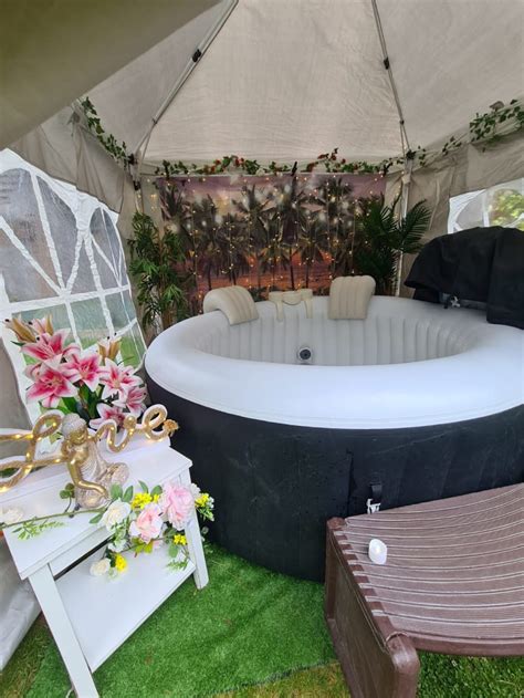 New Product Outdoor Massage Inflatable Tub Adult High Quality SPA Hot Tub China Hot Tub And