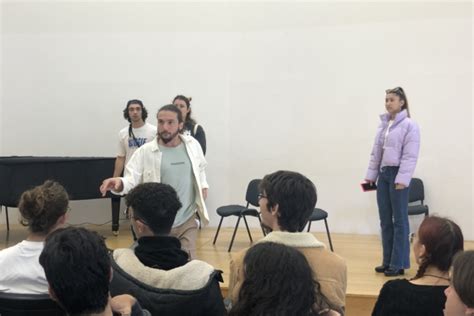 Câmara e IPDJ levam sessão de teatro debate sobre saúde mental ao