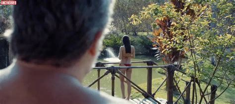 Naked Giovana Santos in O Braço Direito