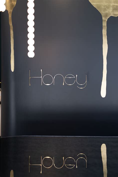 Honey Bridal - Retail Design | Kuchar