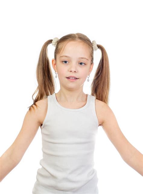 Jeune Fille Sérieuse Mignonne Avec Les Yeux Bleus Gris Et Les Longs