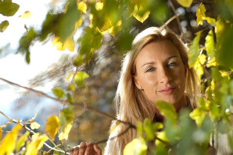 Junge Gesunde Blonde Frau Im Herbst Lizenzfreies Bild Bildagentur PantherMedia