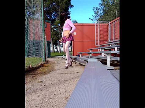 Sissy Faggot Gets Caught In Park XVIDEOS