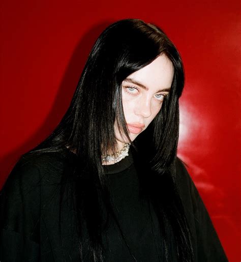 Billie Eilish Daily On Twitter Billieeilish Becomes The First