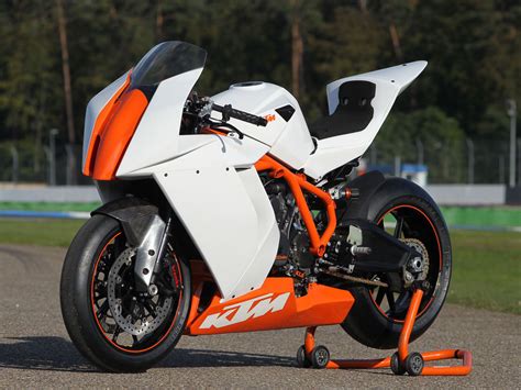 plekenyes  ktm  rcr motorcycle