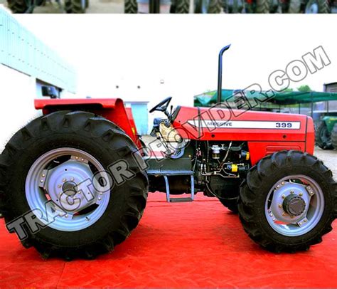 Massive 399 4WD Tractor