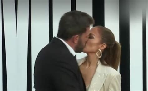 O Iubire Ca N Filme Jennifer Lopez I Ben Affleck S Rut Pasional Pe