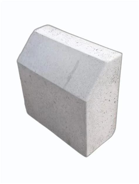 Outdoor Gray Concrete Kerb Stone Paver Block For Pavement Kg