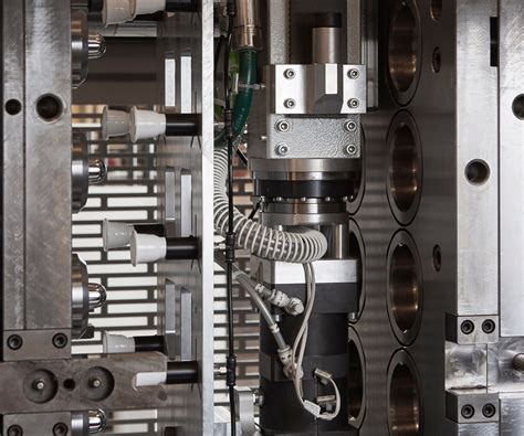How to Choose the Right Mold Material for Your Project - 2024 Guide