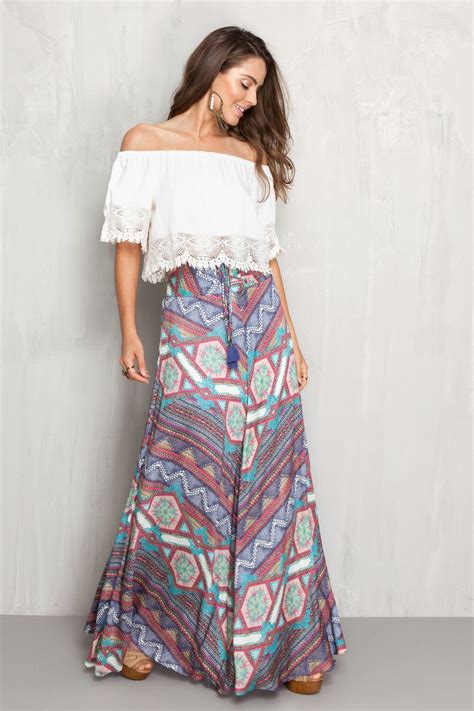 Saias Longas E Floridas - 37 ideias de saia florida e saias para salvar hoje | moda, saia florida ...