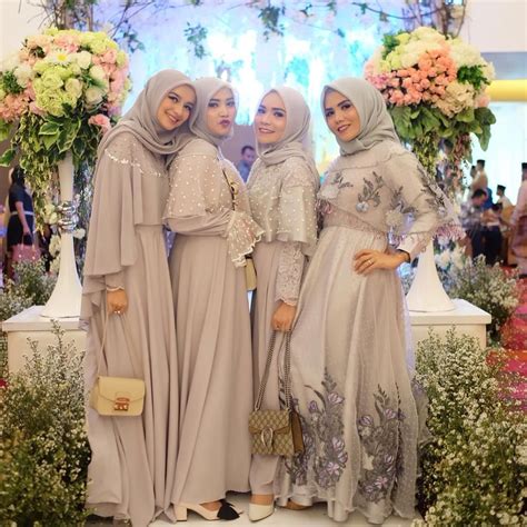 √ 60 Model Gamis Pesta Mewah Brokat Modern Terbaru 2020