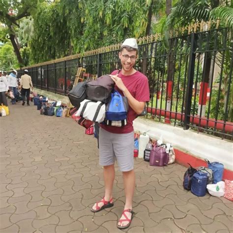 Meet Dabbawala Visit Dhobi Ghat Dharavi Slum With Train Getyourguide