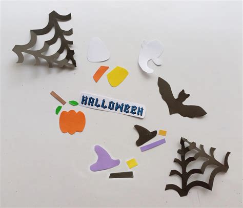 DIY Halloween Picture Frame Craft - Easy Crafts For Kids