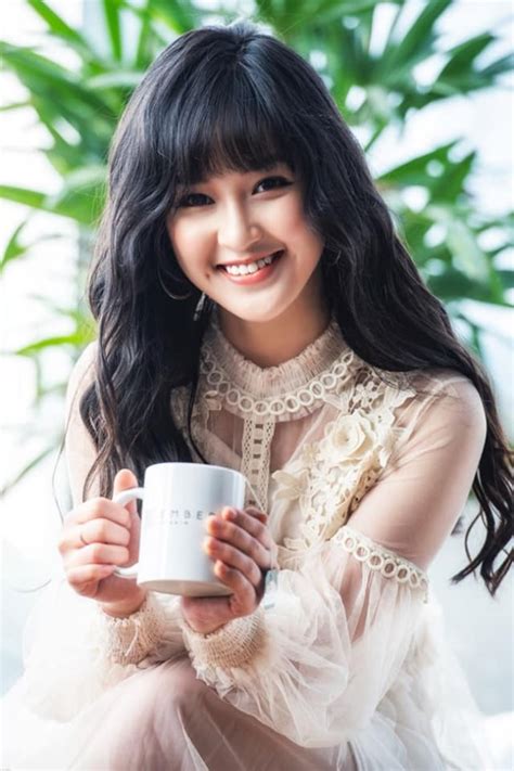 Hot girl bị VTV dìm hàng nhan sắc Từng làm trà xanh bị cả nước ghét diện mạo đời thực gây bất ngờ