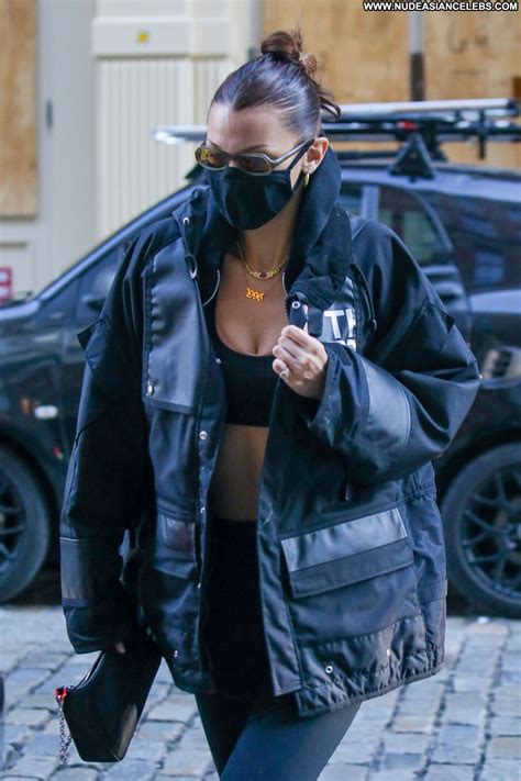 Ella Hadid Posing Hot Straight Babe Sexy Actress Celebrity Red Carpet