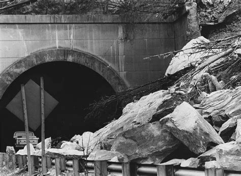 Gatlinburg Spur lane reopens after rockslide