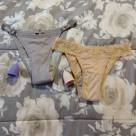 Mutandine assorbenti a bikini con delicato pizzo in bambù e cotone