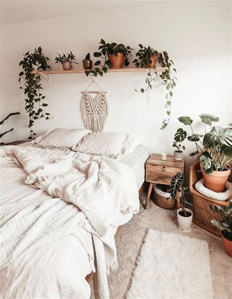 25 Most Beautiful Vines Decor In Bedroom Obsigen