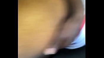 Coño mojado en el coche XVIDEOS