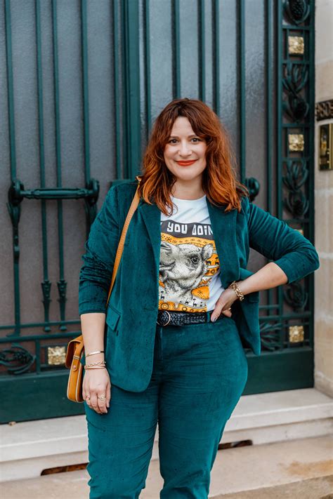 Mon costume en velours – https://mademoisellemodeuse.com/