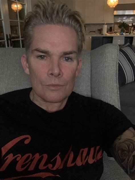 Mark McGrath Of Sugar Ray Looks Like A Reality TV Housewife R Pics