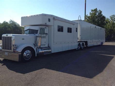 Ultimate Toy Hauler Peterbilt Toy Hauler Trailers Semi Trailer Truck