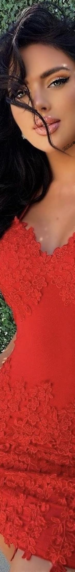 T A Tosh Kelsie Jean Smeby Kjsmeby Teatosh Brunette Beauty Beauty Wearing Red