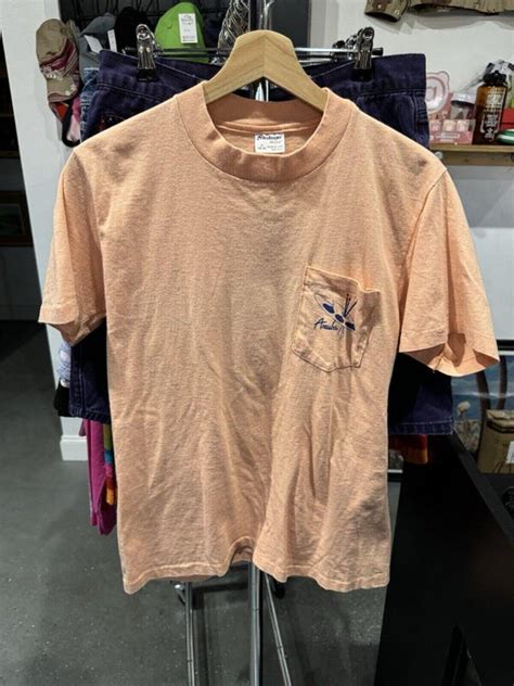 Vintage 1986 Aruba Painted Pin Up Bikini Girl Beach T Gem