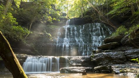 Situated Between Nashville And Chattanooga Is A Tennessee City With Scenic Waterfalls And ...