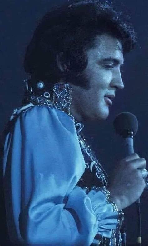 Elvis Presley Concerts Elvis Presley Photos Elvis Aloha From Hawaii