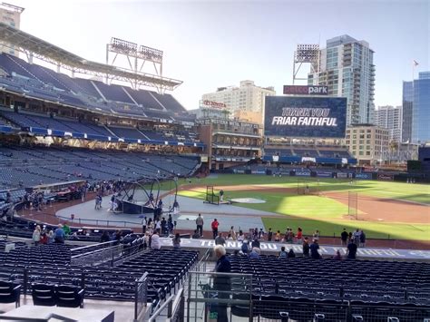It's a perfect night for a Padres win : r/Padres