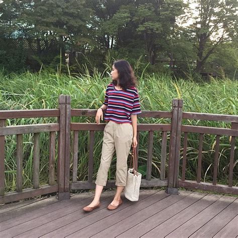 167 lượt thích 1 bình luận NAKED by V nakedbyv trên Instagram