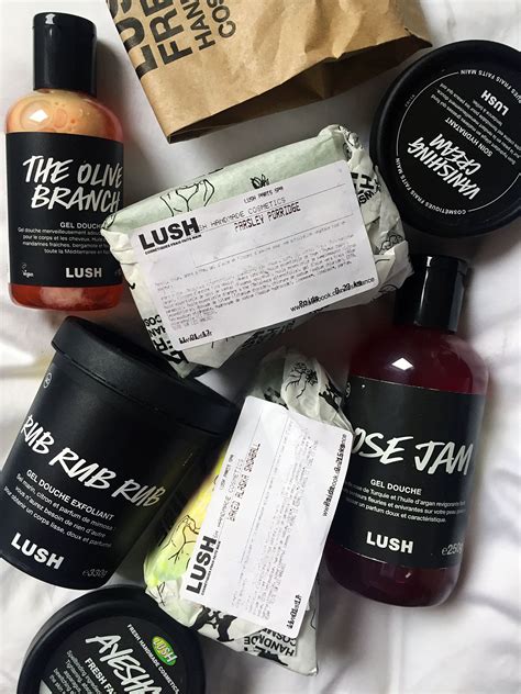 BEAUTY HAUL: Are Lush Fresh Handmade Cosmetics Worth Buying? | DAILY RITUAL