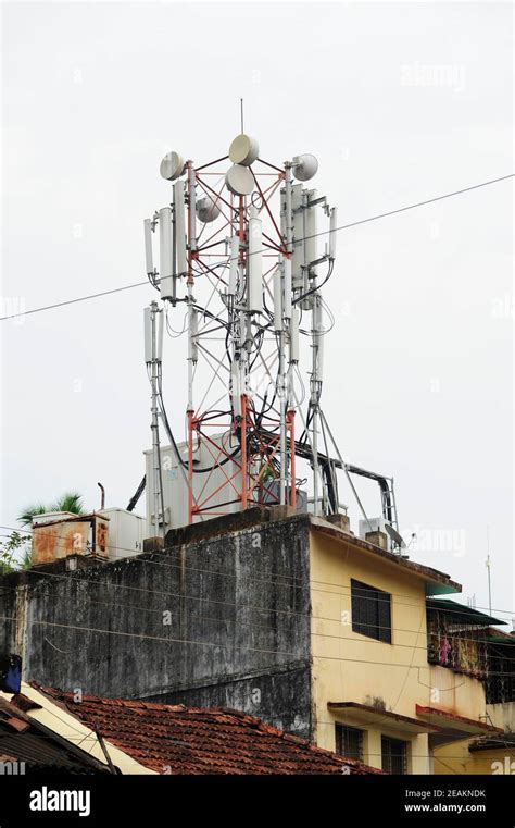 Telecommunications Engineering Hi Res Stock Photography And Images Alamy