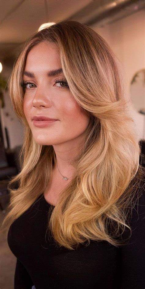 The Prettiest Hair Colours For Winter Golden Blonde With Curtain Bangs Hair Pale Skin