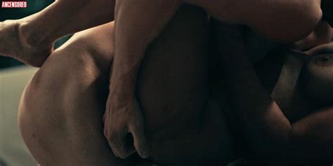 Naked Mar A Fernanda Yepes In Dark Desire