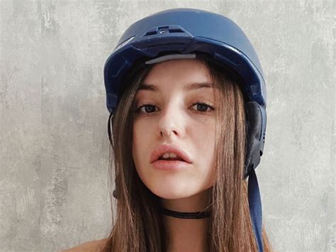 Участницу Pussy Riot Риту Флорес задержали на выходе из спецприемника МК